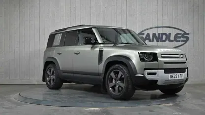 Used Land Rover Defender HSE 300 HP (220 kW) 2023 Green SUV