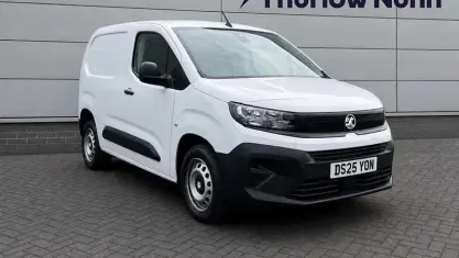 Used Vauxhall Combo S 102 HP (75 kW) 2025 White MPV