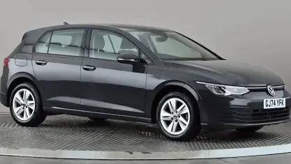Used VW Golf VIII Life 131 HP (96 kW) 2024 Grey Hatchback