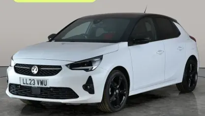 Used Vauxhall Corsa GS Line 75 HP (55 kW) 2023 White Hatchback