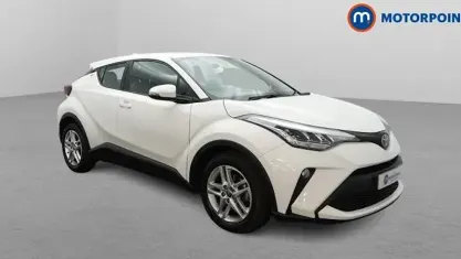 Used Toyota C-HR 122 HP (89 kW) 2023 White SUV