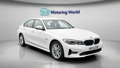 Used BMW 330e 292 HP (214 kW) 2022 White Sedan