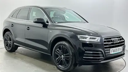 Używany Audi Q5 Competition 367 KM (269 kW) 2019 Czarny SUV