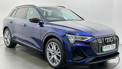 Used 2022 Audi e-tron Black Edition SUV | £20,907 (Good price)