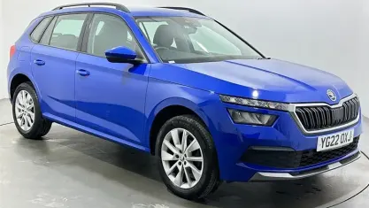 Begagnad Skoda Kamiq SE 95 HK (69 kW) 2022 Blå SUV
