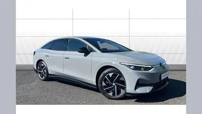 Usado VW ID.7 Pro 210 kW (286 HP) 2024 Cinzento Citadino