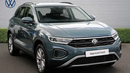 Used VW T-Roc Life 150 HP (110 kW) 2025 SUV