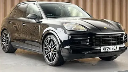 Used Porsche Cayenne 519 HP (381 kW) 2025 SUV