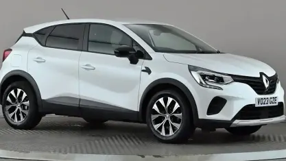Used Renault Captur Evolution 91 HP (66 kW) 2023 White SUV