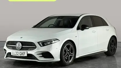 Used Mercedes A180 Executive 136 HP (100 kW) 2022 White Hatchback