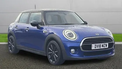 Used Mini Cooper Hatch 136 HP (100 kW) 2018 Blue Hatchback