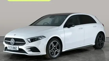 Usado Mercedes A250 AMG Line Premium Plus 218 HP (160 kW) 2021 Branco Citadino