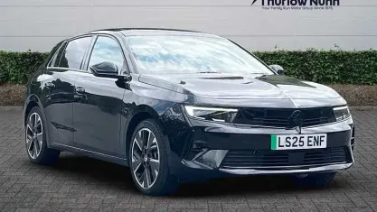 Used Vauxhall Astra Ultimate 114 kW (156 HP) 2025 Black Hatchback