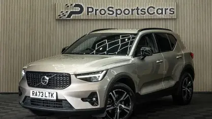Used Volvo XC40 Plus 197 HP (144 kW) 2024 Gold SUV