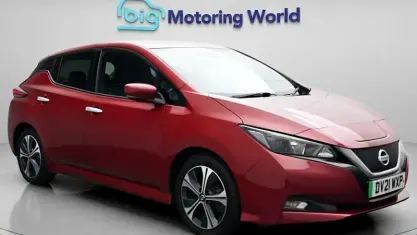 Used Nissan Leaf N-Connecta 110 kW (150 HP) 2021 Red Hatchback