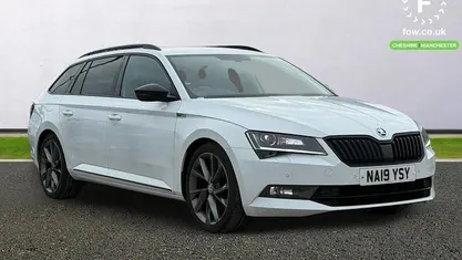 Used Skoda Superb SportLine 190 HP (139 kW) 2019 White Estate