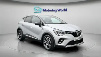 Used Renault Captur Techno 145 HP (106 kW) 2023 Grey/black SUV