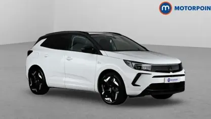 Używany Vauxhall Grandland X GSe 300 KM (220 kW) 2023 Biały SUV
