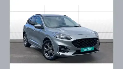 Używany Ford Kuga ST-Line 150 KM (110 kW) 2023 Srebrny SUV