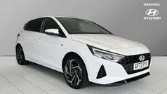 White Used 2022 Hyundai i20 Premium Hatchback | £14,271 (Fair price)