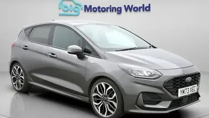 Usado Ford Fiesta ST-Line X 125 HP (91 kW) 2024 Cinzento Citadino