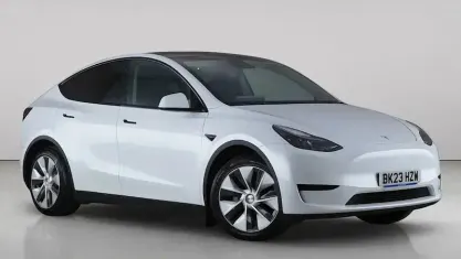Used Tesla Model Y Standard Range 219 kW (299 HP) 2023 White SUV
