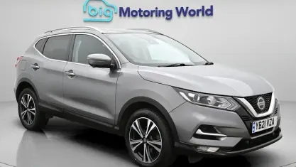Używany Nissan Qashqai N-Connecta 158 KM (116 kW) 2021 Szary SUV