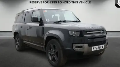 Używany Land Rover Defender SE Dynamic 300 KM (220 kW) 2023 Czarny SUV