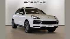 White Used 2022 Porsche Cayenne Platinum Edition SUV | £59,500 (Fair price)