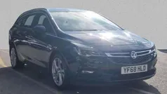 Green Used 2018 Vauxhall Astra SRi Estate | £7,670 (Fair price)