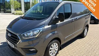 Usado Ford Transit Custom Limited 126 CV (92 kW) 2021 Gris Van