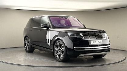 Begagnad Land Rover Range Rover First Edition 441 HK (324 kW) 2023 Svart SUV