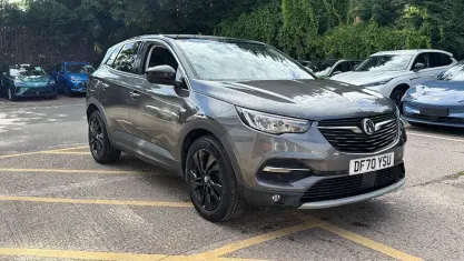 Used Vauxhall Grandland X SRi 131 HP (96 kW) 2021 Grey SUV
