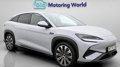Begagnad BYD Sealion 7 389 kW (530 HK) 2025 Grå SUV