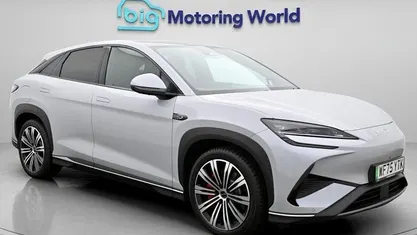 Begagnad BYD Sealion 7 389 kW (530 HK) 2025 Grå SUV
