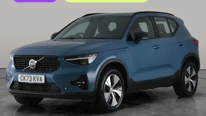Usado Volvo XC40 Plus 211 CV (155 kW) 2023 Azul SUV