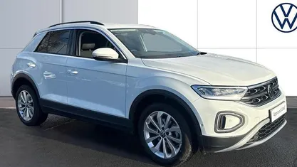 Used VW T-Roc Life 110 HP (80 kW) 2024 SUV
