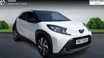 Used Toyota Aygo X 72 HP (52 kW) 2023 White SUV