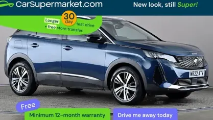 Begagnad Peugeot 3008 Allure Premium 131 HK (96 kW) 2022 Blå SUV