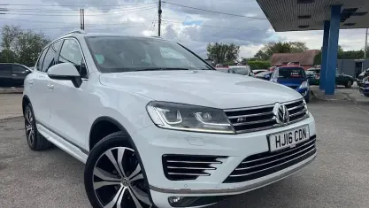 Used VW Touareg R-line 262 HP (192 kW) 2016 White SUV