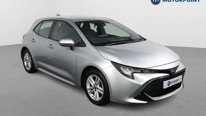 Used Toyota Corolla 122 HP (89 kW) 2022 Silver Hatchback