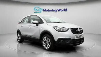 Used Vauxhall Crossland X S 110 HP (80 kW) 2019 Silver SUV