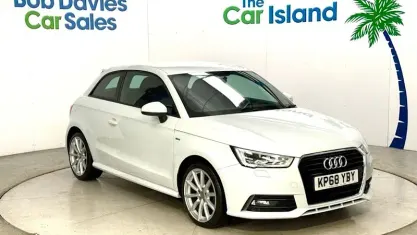 Used Audi A1 Sportback Sport 95 HP (69 kW) 2018 White Hatchback
