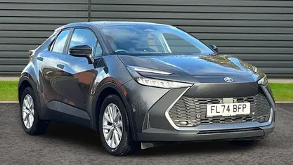 Used Toyota C-HR 140 HP (102 kW) 2026 SUV