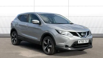 Used Nissan Qashqai N-TEC 110 HP (80 kW) 2015 Silver SUV