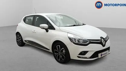 Used Renault Clio IV Play 76 HP (55 kW) 2019 Hatchback