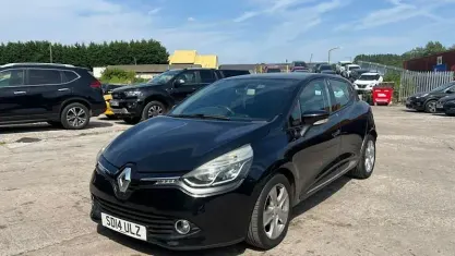 Used Renault Clio Dynamique 73 HP (53 kW) 2015 Hatchback