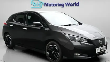 Begagnad Nissan Leaf N-Connecta 110 kW (150 HK) 2025 Halvkombi