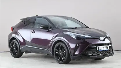 Używany Toyota C-HR Sport 122 KM (89 kW) 2023 Purpurowy SUV
