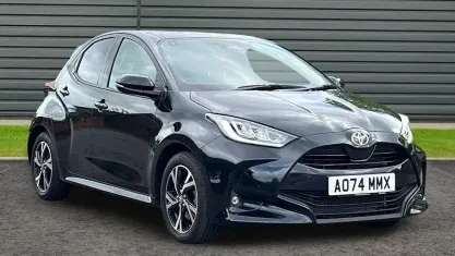 Used Toyota Yaris Design 116 HP (85 kW) 2024 Black Hatchback